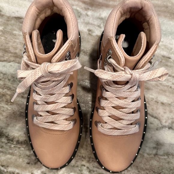 SOREL Lennox Waterproof Hiker Boot - Tan- Size 8 - EUC! - Picture 6 of 9